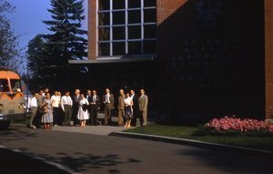 PHOTO WITHOUT IDENTIFIED INDIVIDUALS - International Genetic Congress tour at Belleville, Ontario. Aug. 28, 1958