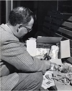 Hodge, Walter Henricks