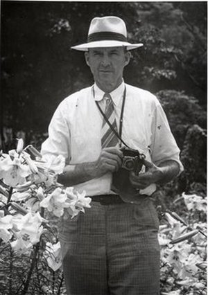 MacDaniels, Laurence Howland