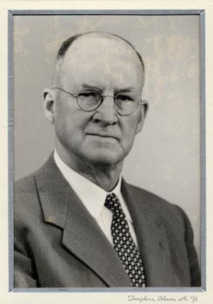 MacDaniels, Laurence Howland