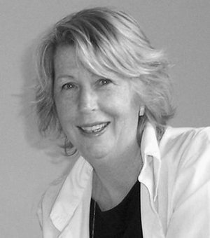 Norton, Leonie