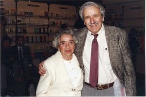 Puga, Luz Maria Villarreal de