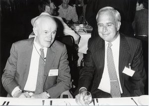 Raven, Peter Hamilton