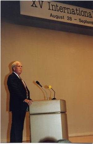 Raven, Peter Hamilton