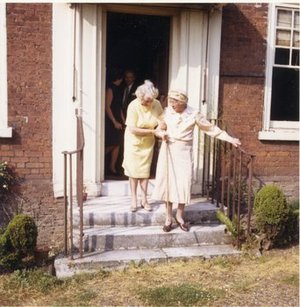 Snelling, Lilian