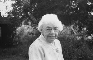 Snelling, Lilian