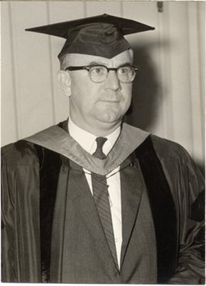 Tippo, Oswald