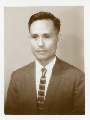 Escuro, Pedro Bolivar