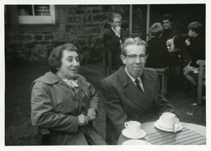 Ewan, Ada Nesta Dunn