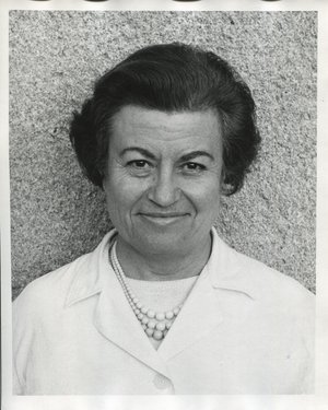 Yakar, Nebahat